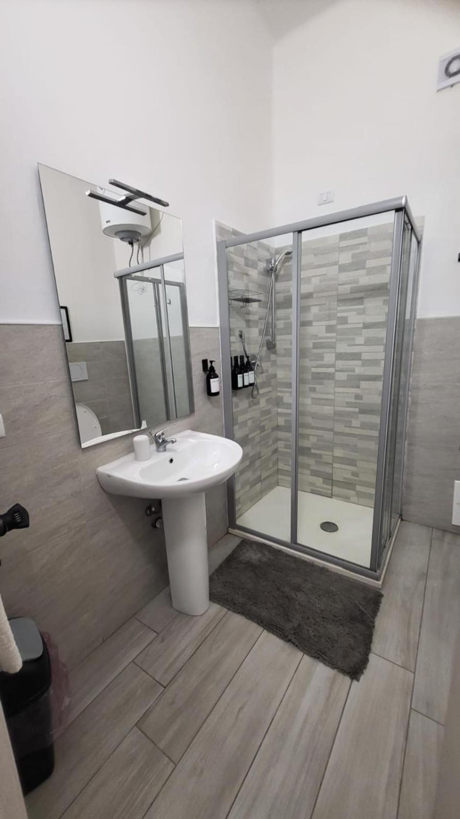 Casa Manzoni Apartment Новара Екстериор снимка